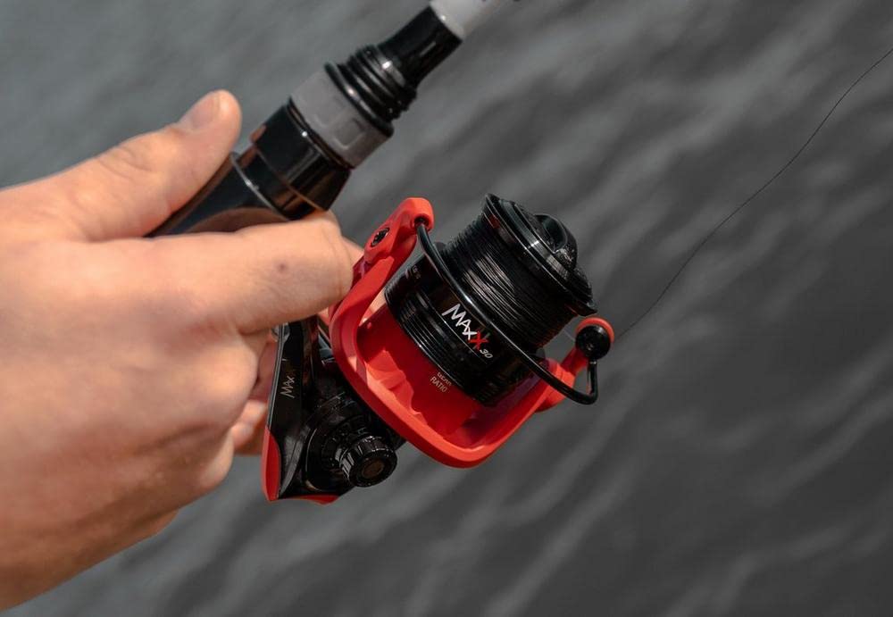 ABU Ambassadeur スピニングリール レッド ambassadeur Abu Ambassadeur 4500 Cherry Red Bait Casting